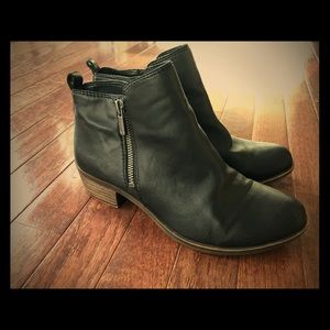 Lucky Brand Basel black booties